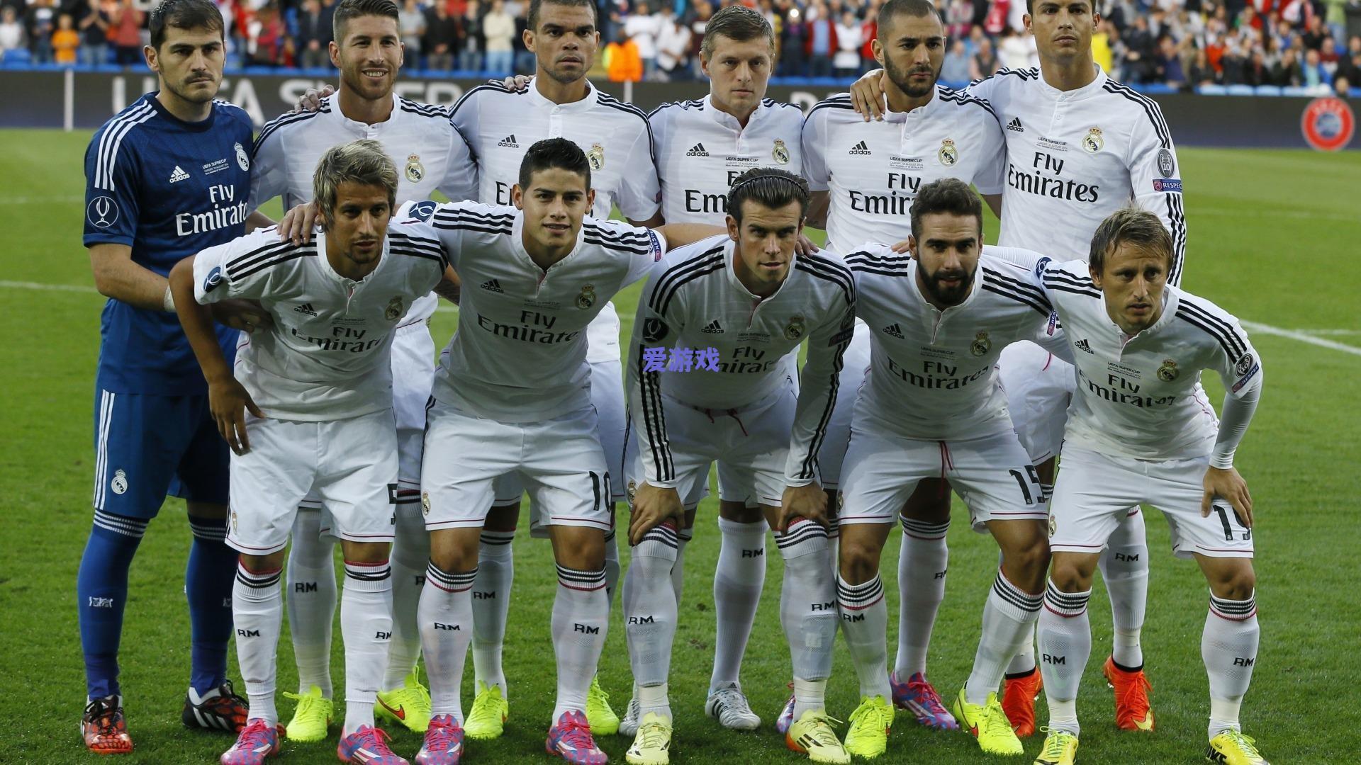 谷爱凌再创历史！单日解锁双冠 成国际雪联首位达成此成就的自由式滑雪选手